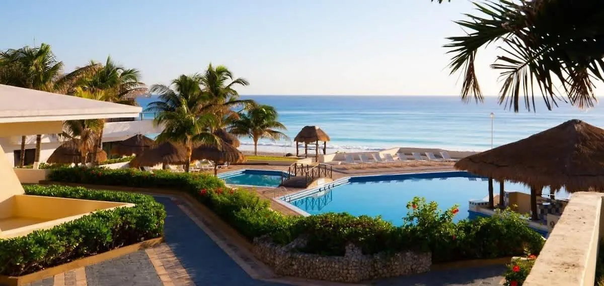 Gran Suite Cancun - Beach Condo