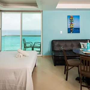 Ocean View In Complex Apartamento
